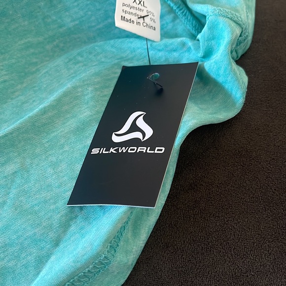 Women’s Plus Size Tank Top - Picture 5 of 5